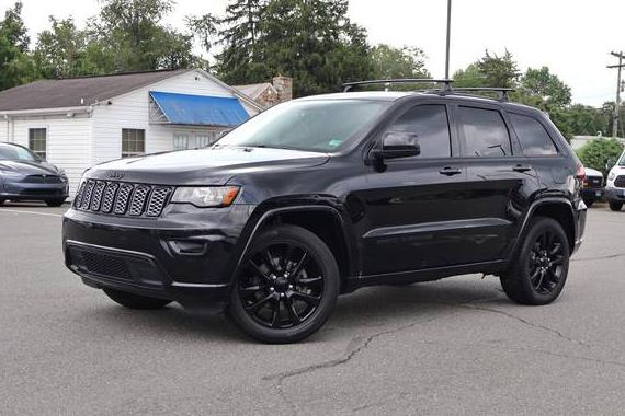 JEEP GRAND CHEROKEE 2018 1C4RJFAG4JC190579 image